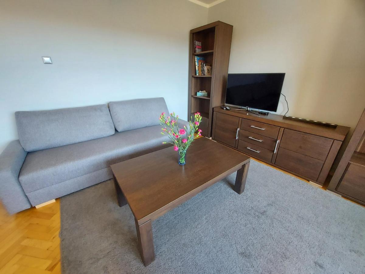 Wygodny Przestronny Apartament Janowskie Blonia Rahmel Exterior foto